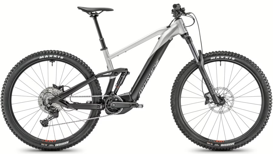 moustache samedi 29 trail 2 750 silver w900